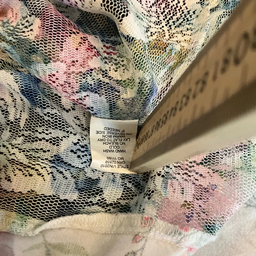 Fig and Flower Floral Lace Patchwork Tie Neck‎ Blouse Top Women Med Cottage Core - Picture 6 of 7